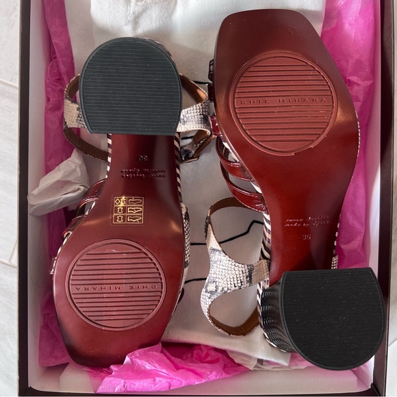 Ladies Chie Mihara Heels NWT - Picture 15 of 15